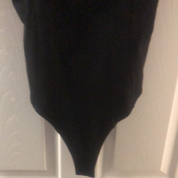 Guess (M) bodysuit/ Jonathan Saunders for Target (S) Midi Skirt - Picture 3 of 7